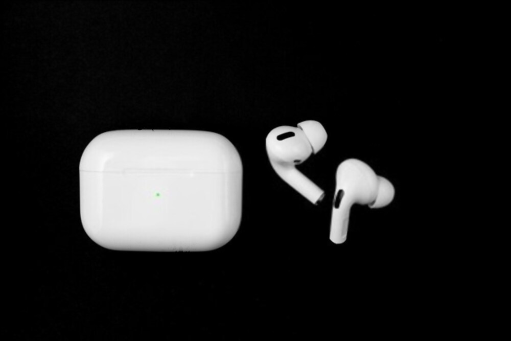 AirPods Pro 3A283 New firmware adds spatial audio support and automatic switching
